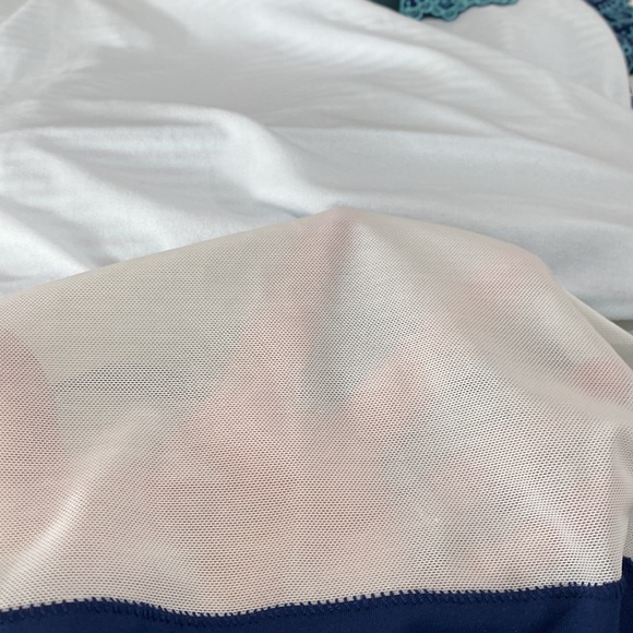 BEACH HOUSE SWIMWEAR BATHING SUIT. Striped - Picture 15 of 15